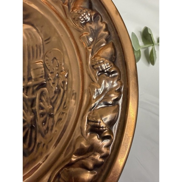 Vintage Coppercraft Guild Copper  Set Of  2 PCs  Wall Hanging Plates 20"and 13" - Picture 4 of 16
